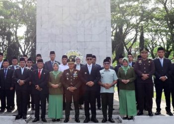 Kodim 0421/Lampung Selatan Gelar Ziarah Nasional dan Tabur Bunga TMP Kusuma Bangsa, Awali Peringatan HUT TNI ke-80