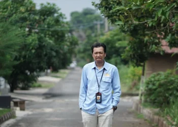 Bahasa Rakyat, Kritik Tajam: Kekhasan Puisi Muhammad Alfariezie